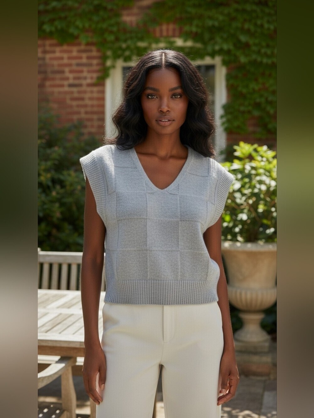 ASTR The Label Gray Knit Sweater Vest V-Neck Cropped Layering Nordstrom Med